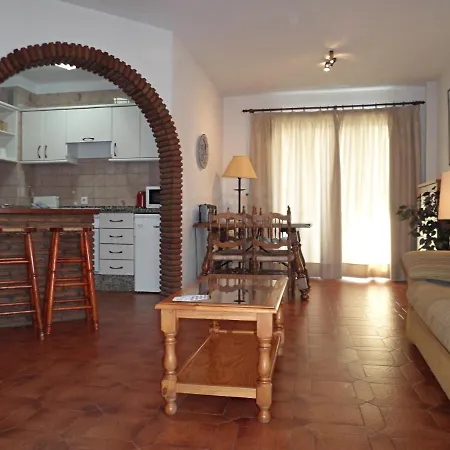 Las Palmeras Apartamento *